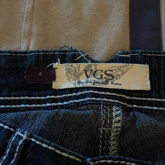 VGS Capris - Picture 3 of 4